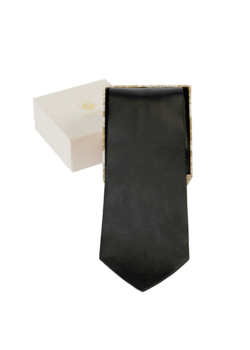 LACQUER CLASSIC TIE - LANH MY A