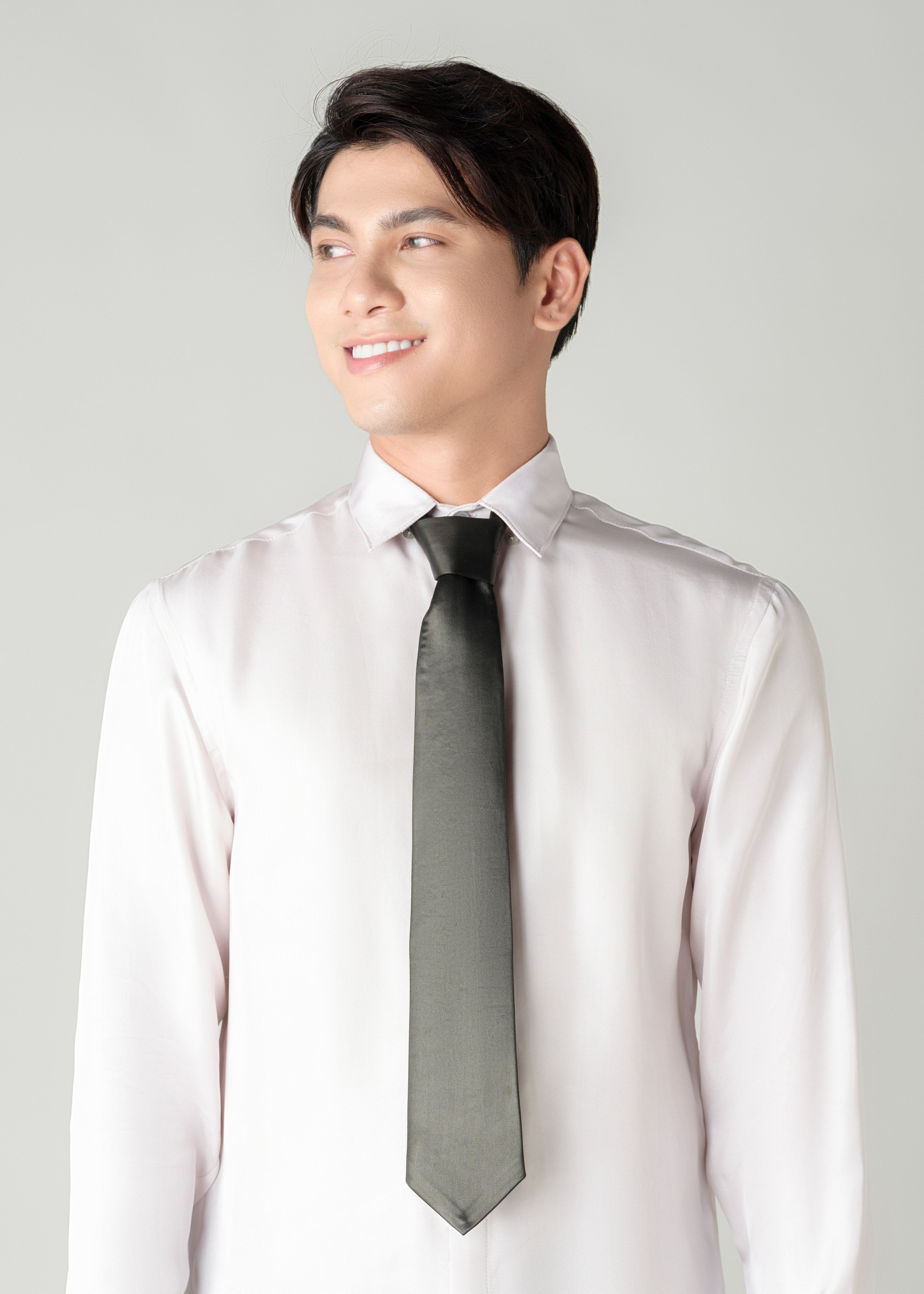 LACQUER CLASSIC TIE - LANH MY A