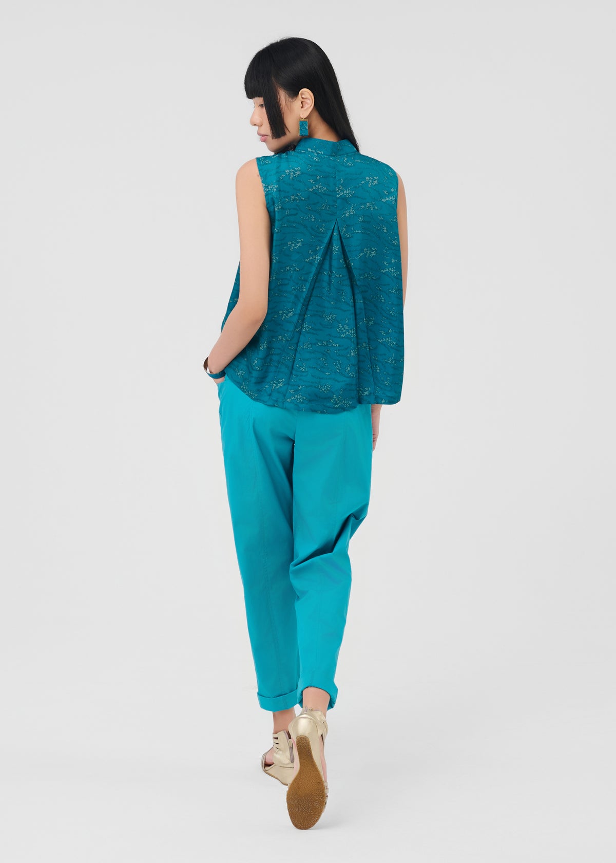 新品　Metiseko マルベリーシルク100% ブラウス Ready-To-Wear Mulberry Silk Tops by Metiseko – metiseko