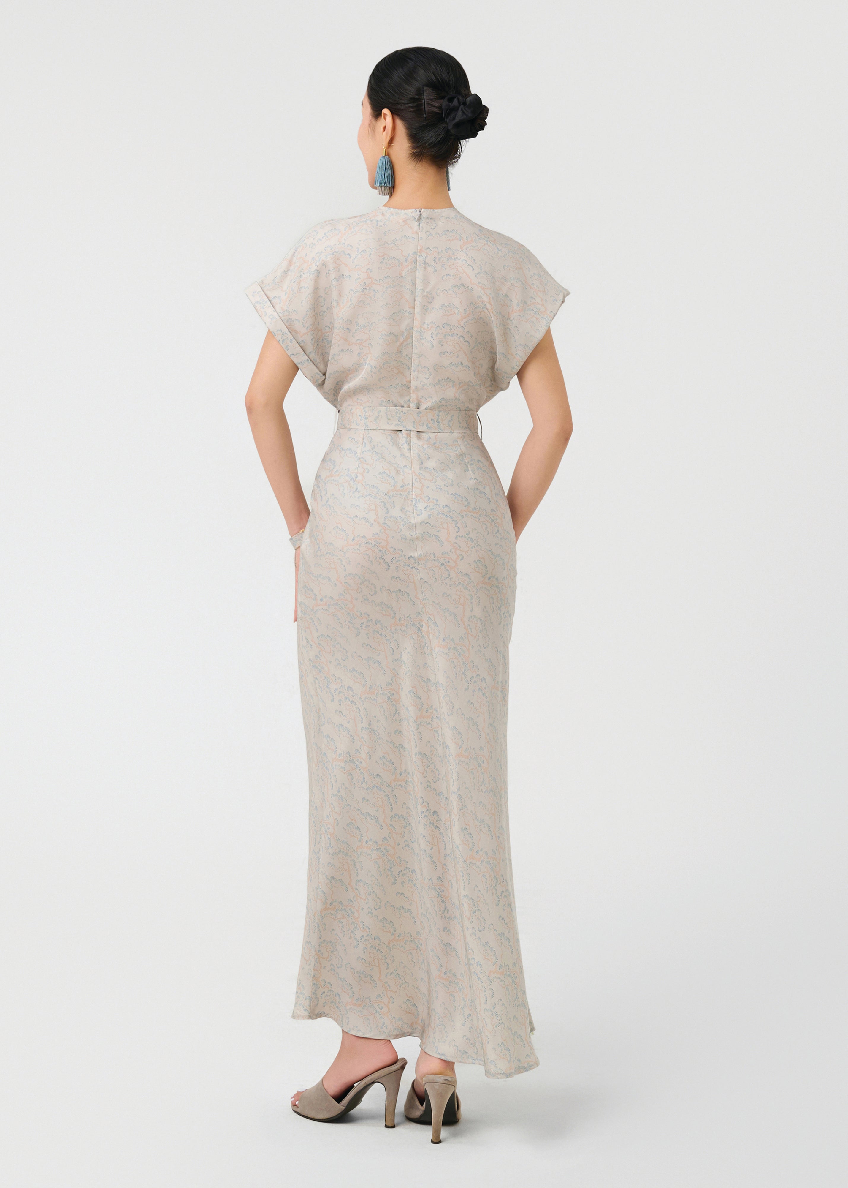 TAN CHAU - PEARLWOOD SKY