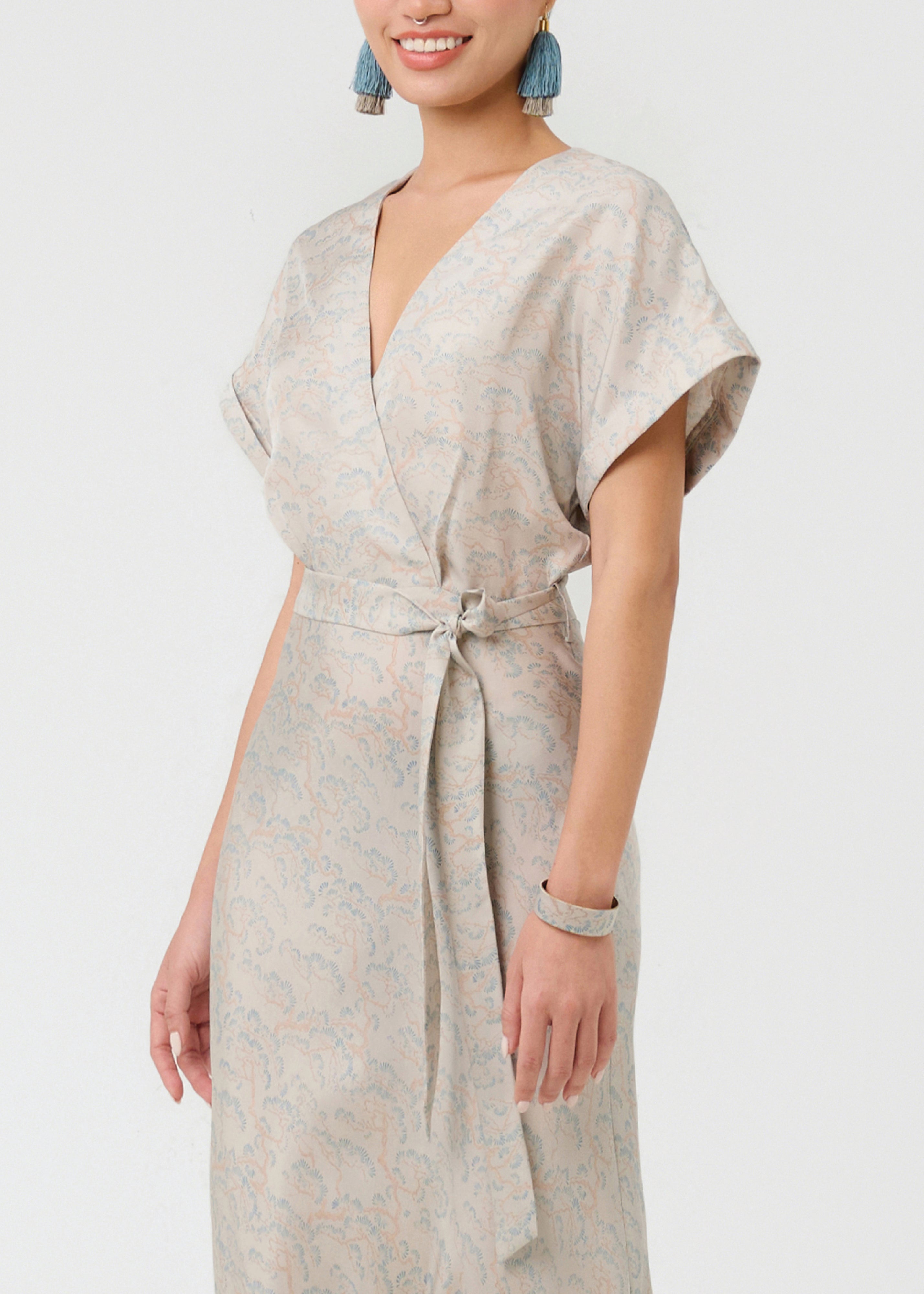 TAN CHAU - PEARLWOOD SKY