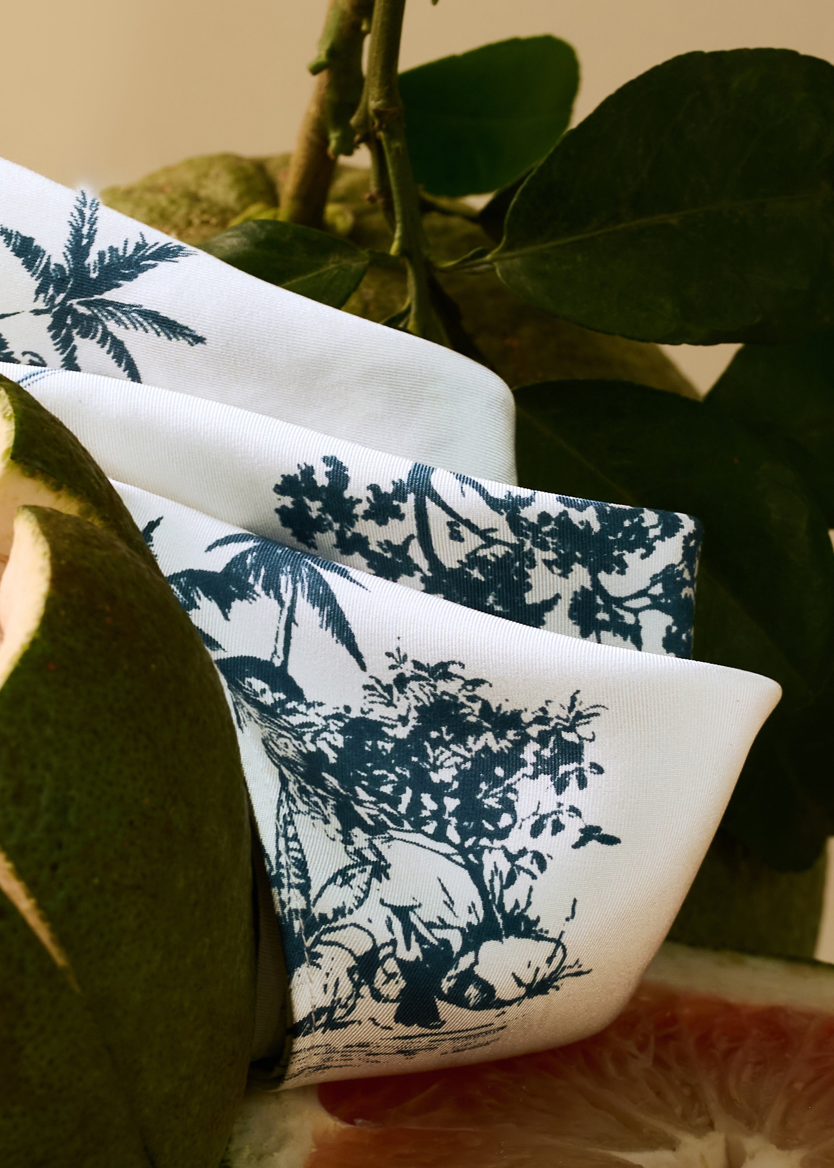 POCKET SQUARE - COOL REVERIE