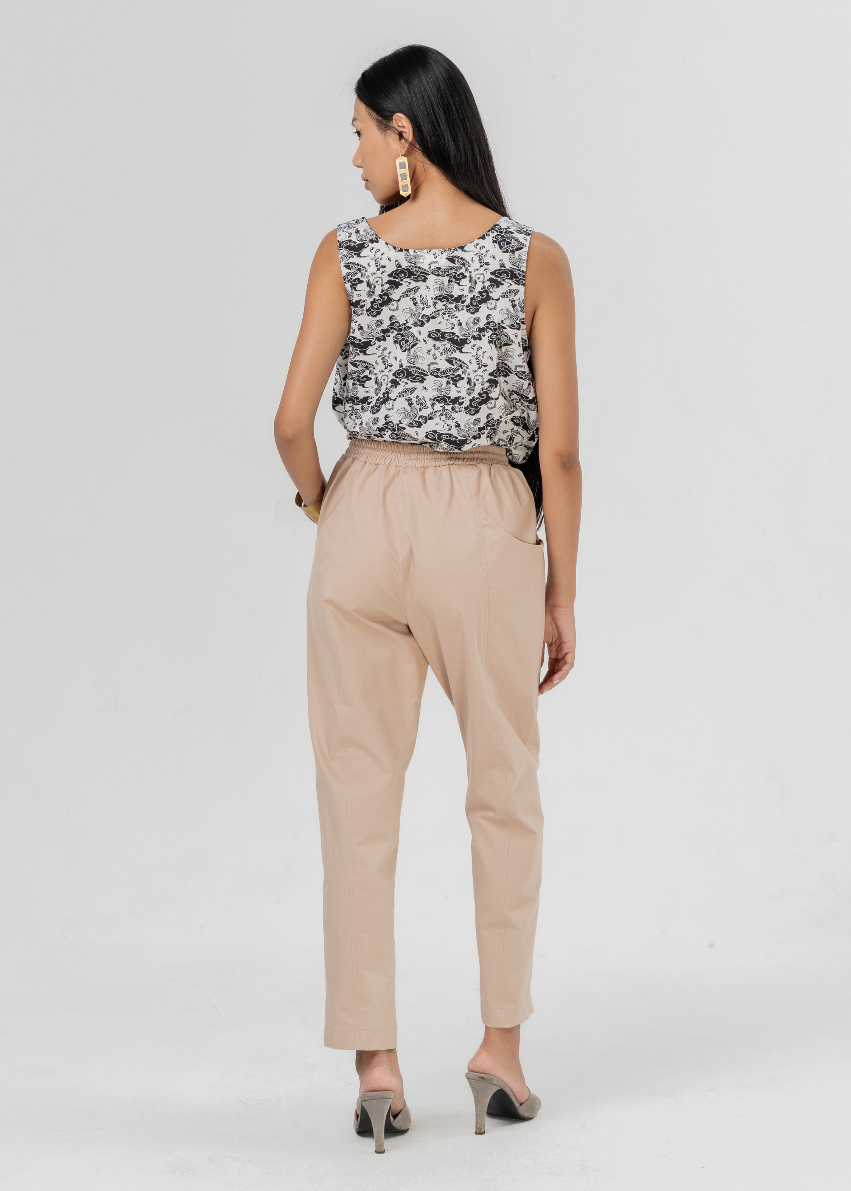 HYDRA - WHITE ROOSTER