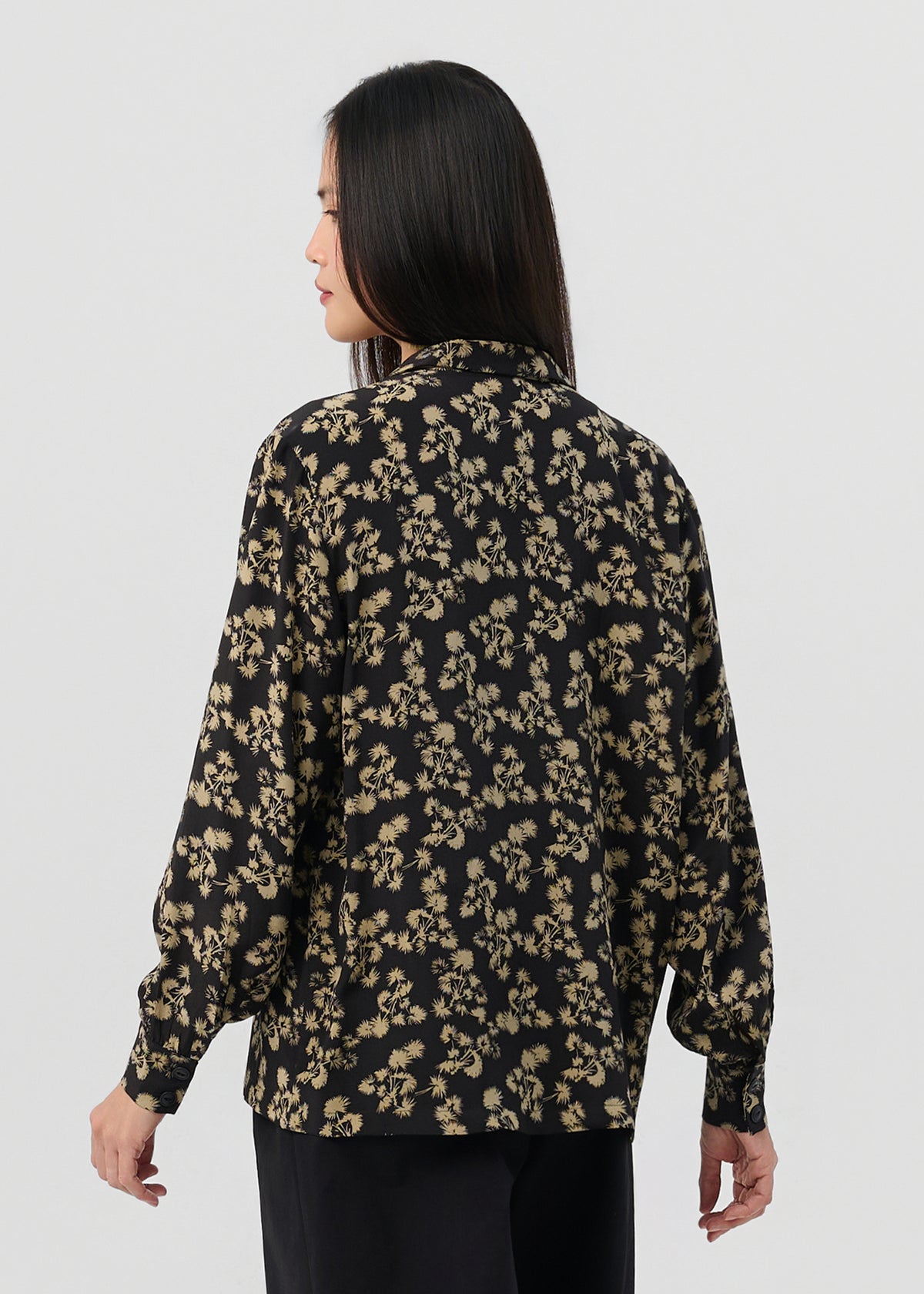 新品　Metiseko マルベリーシルク100% ブラウス Ready-To-Wear Mulberry Silk Tops by Metiseko – metiseko