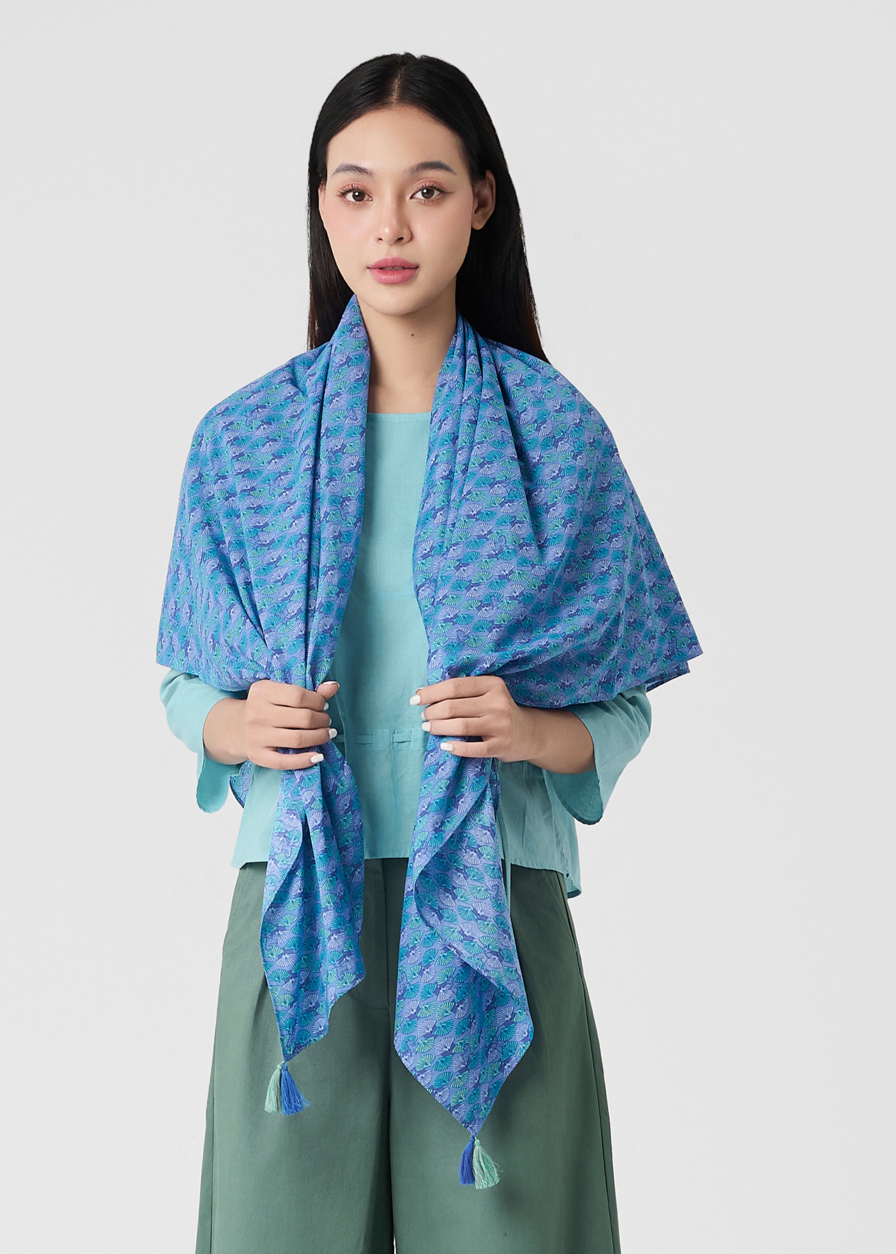 小物 ARTS&SCIENCE big tassel showl cashmere ARTS&SCIENCE big tassel showl cashmere レディース
