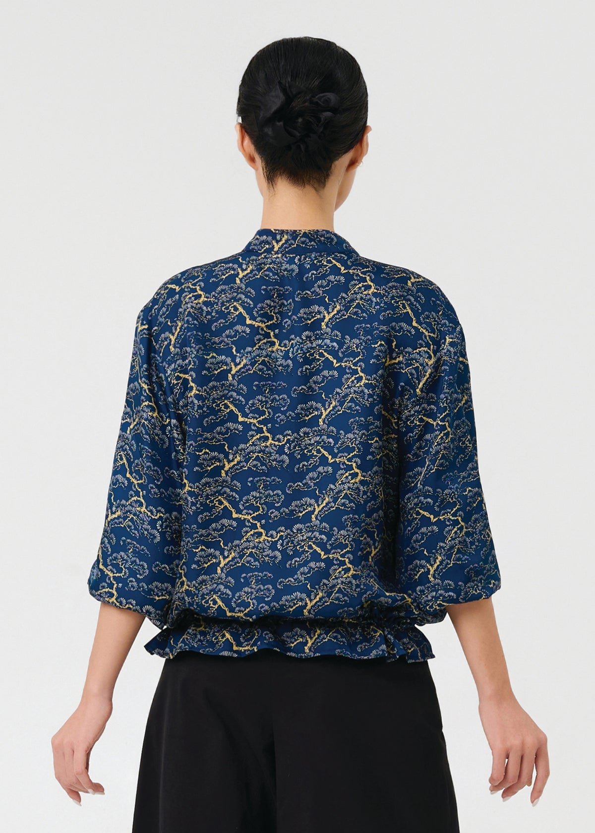 新品　Metiseko マルベリーシルク100% ブラウス Ready-To-Wear Mulberry Silk Tops by Metiseko – metiseko
