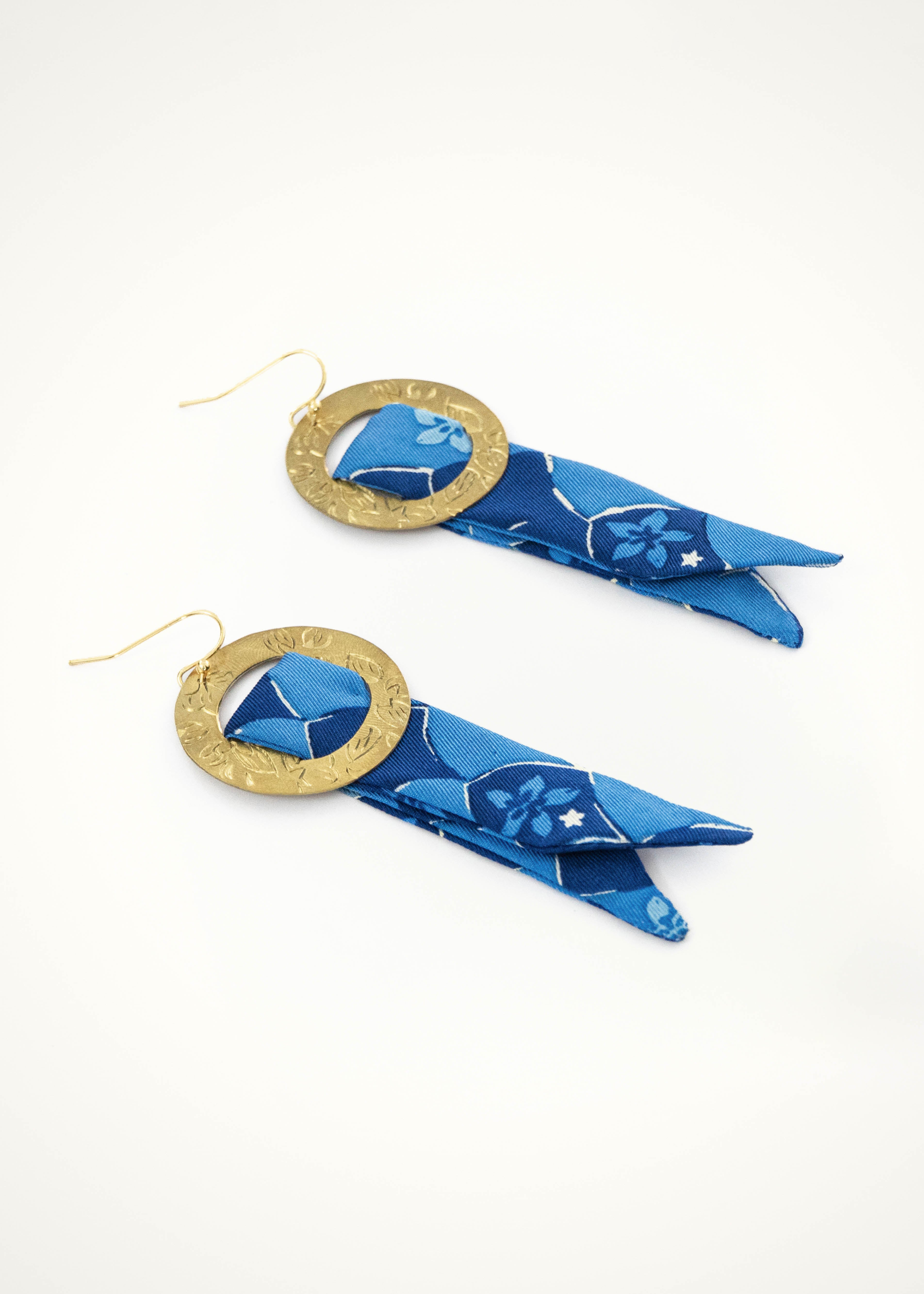LUU - FEATHER TILES