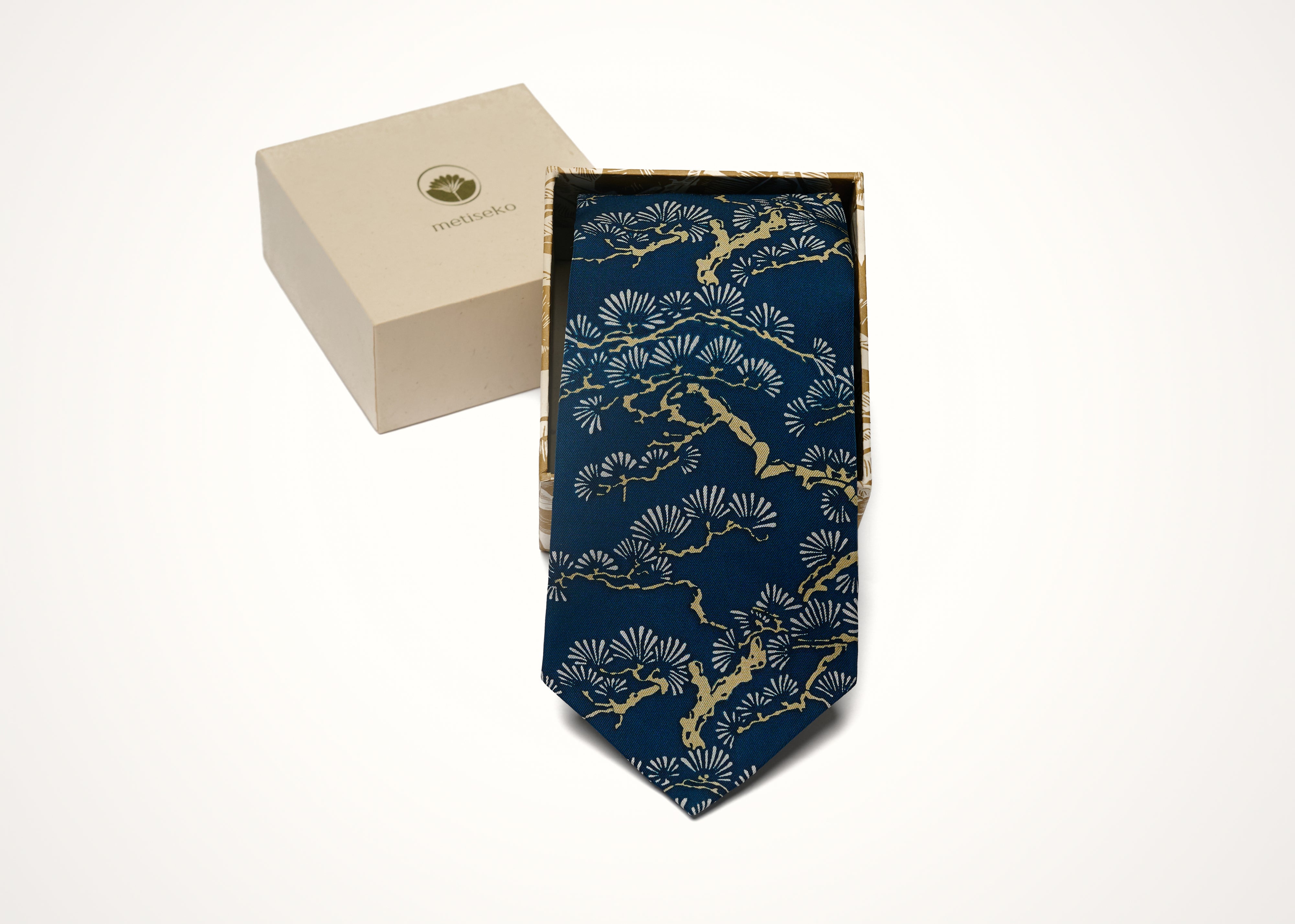 CLASSIC TIE - PEARLWOOD INDIGO