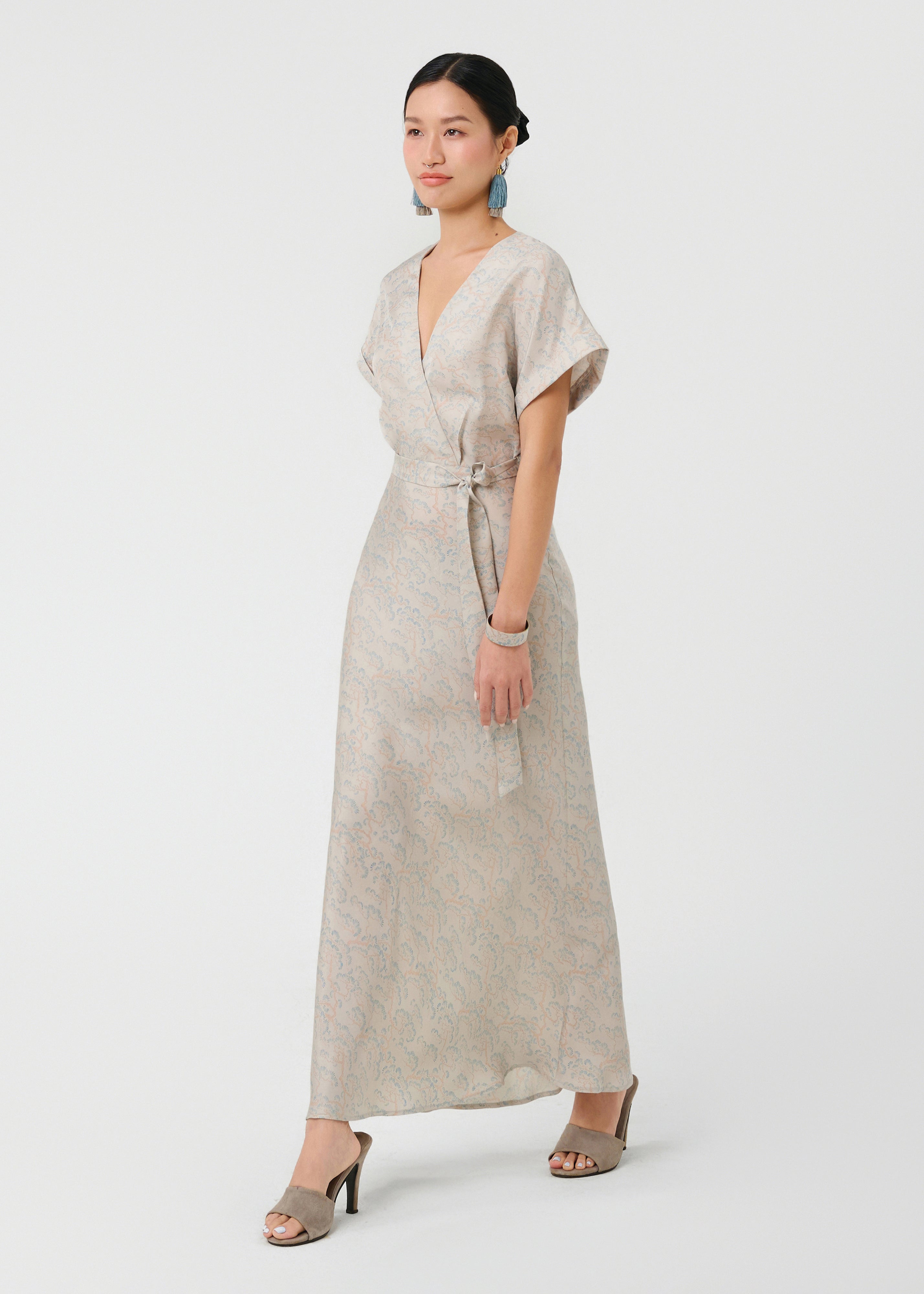 TAN CHAU - PEARLWOOD SKY