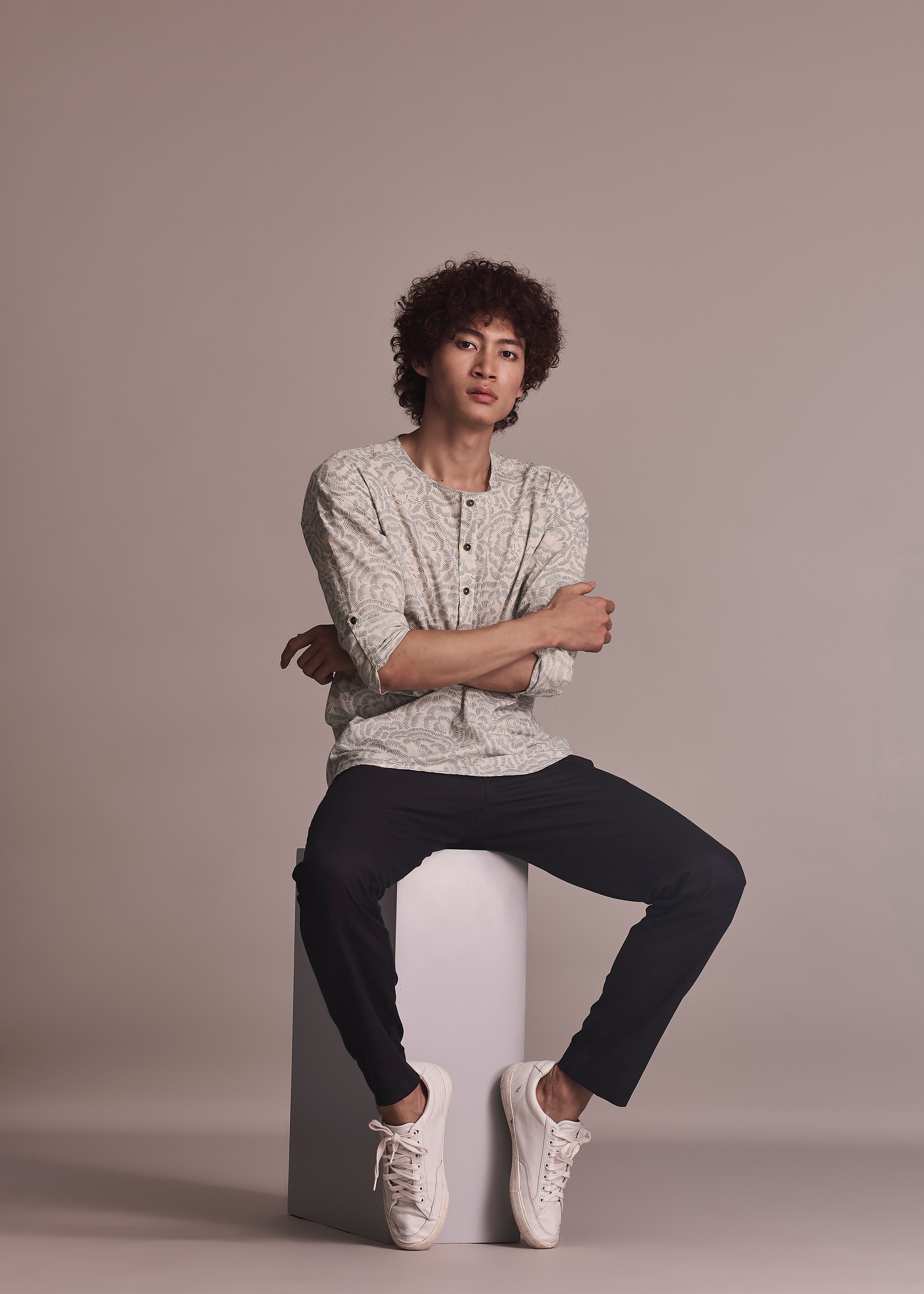 TEA - PEONY KOI LIGHT