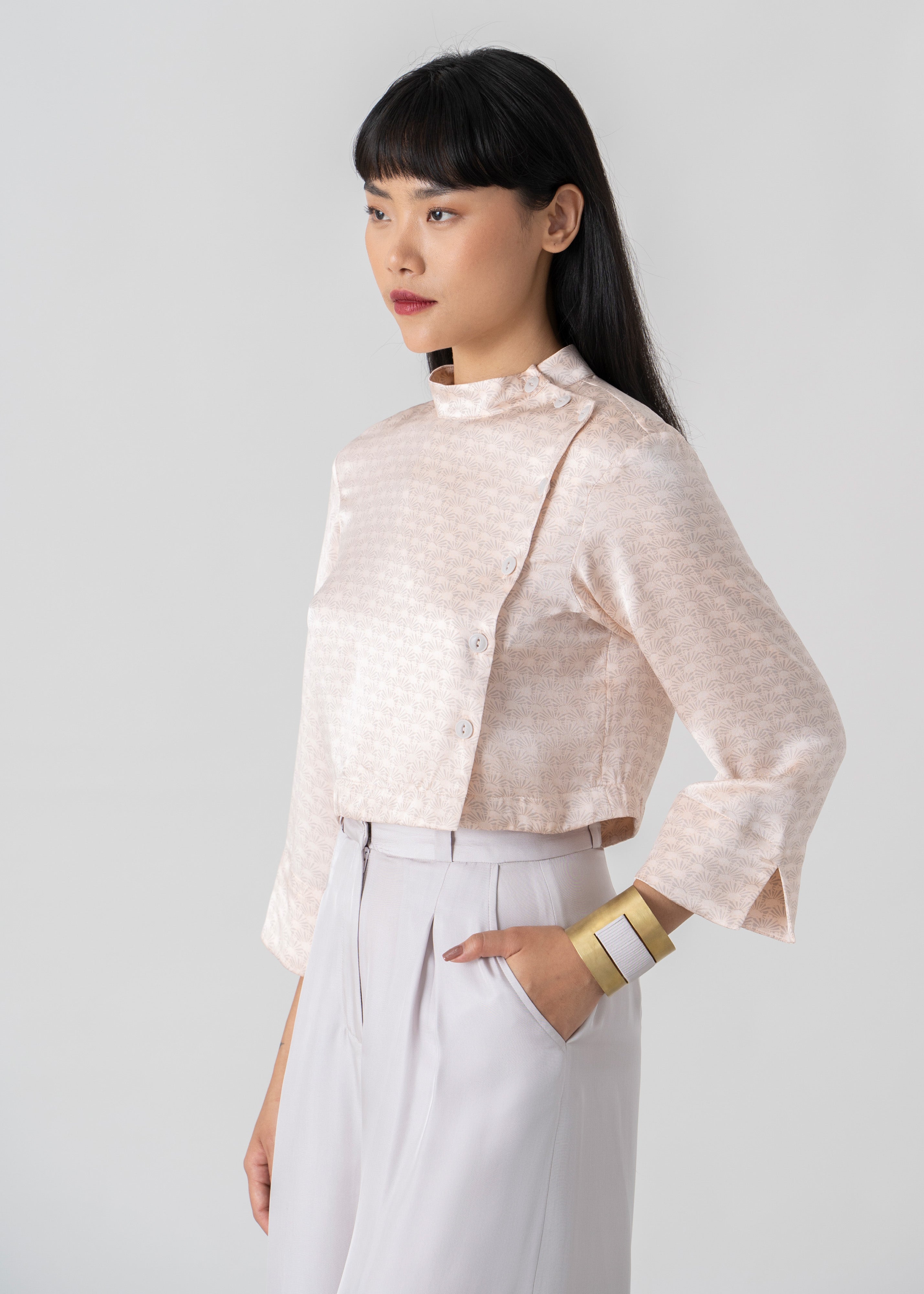 SAPPHIRE - NUDE BOUQUET