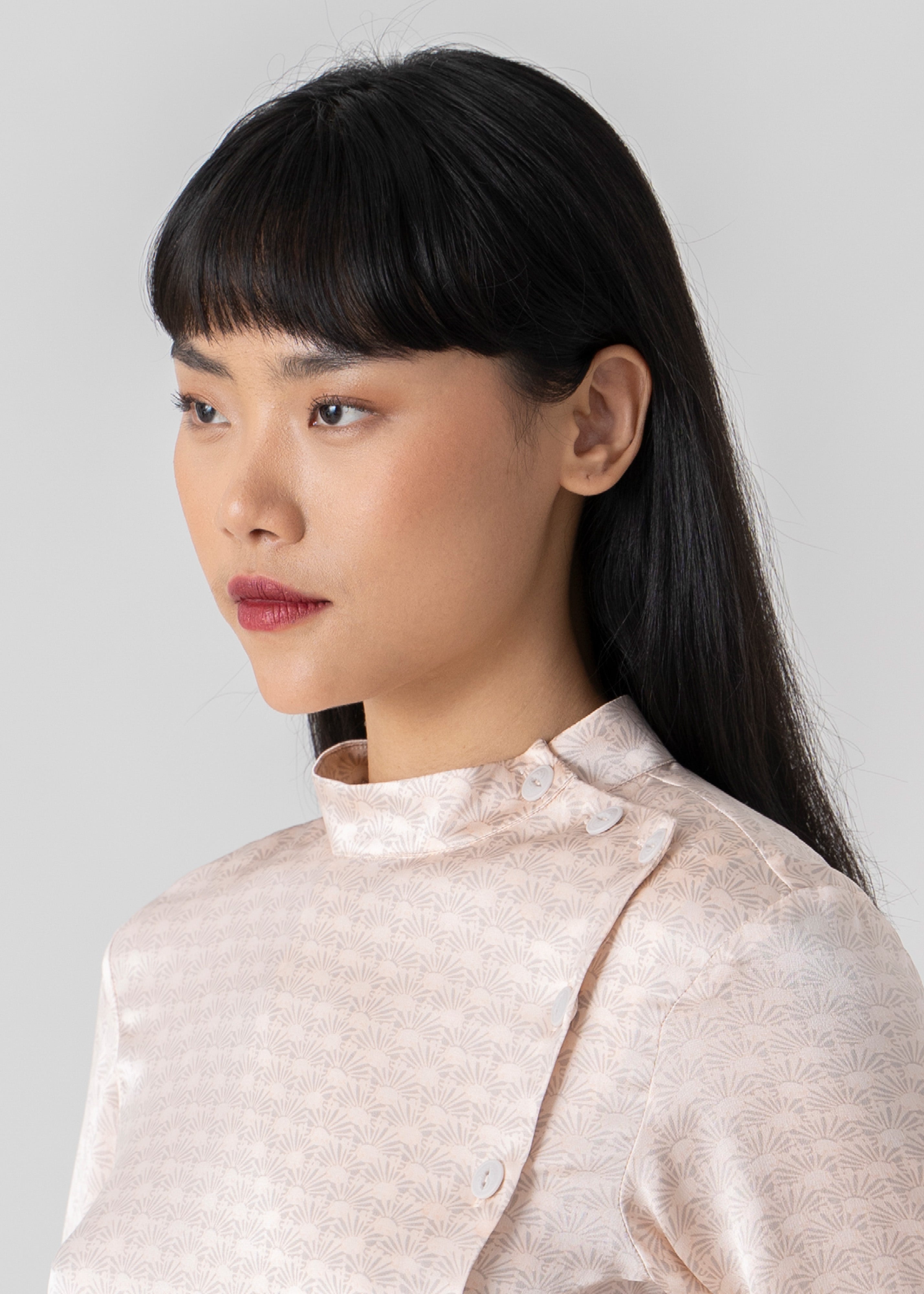 SAPPHIRE - NUDE BOUQUET