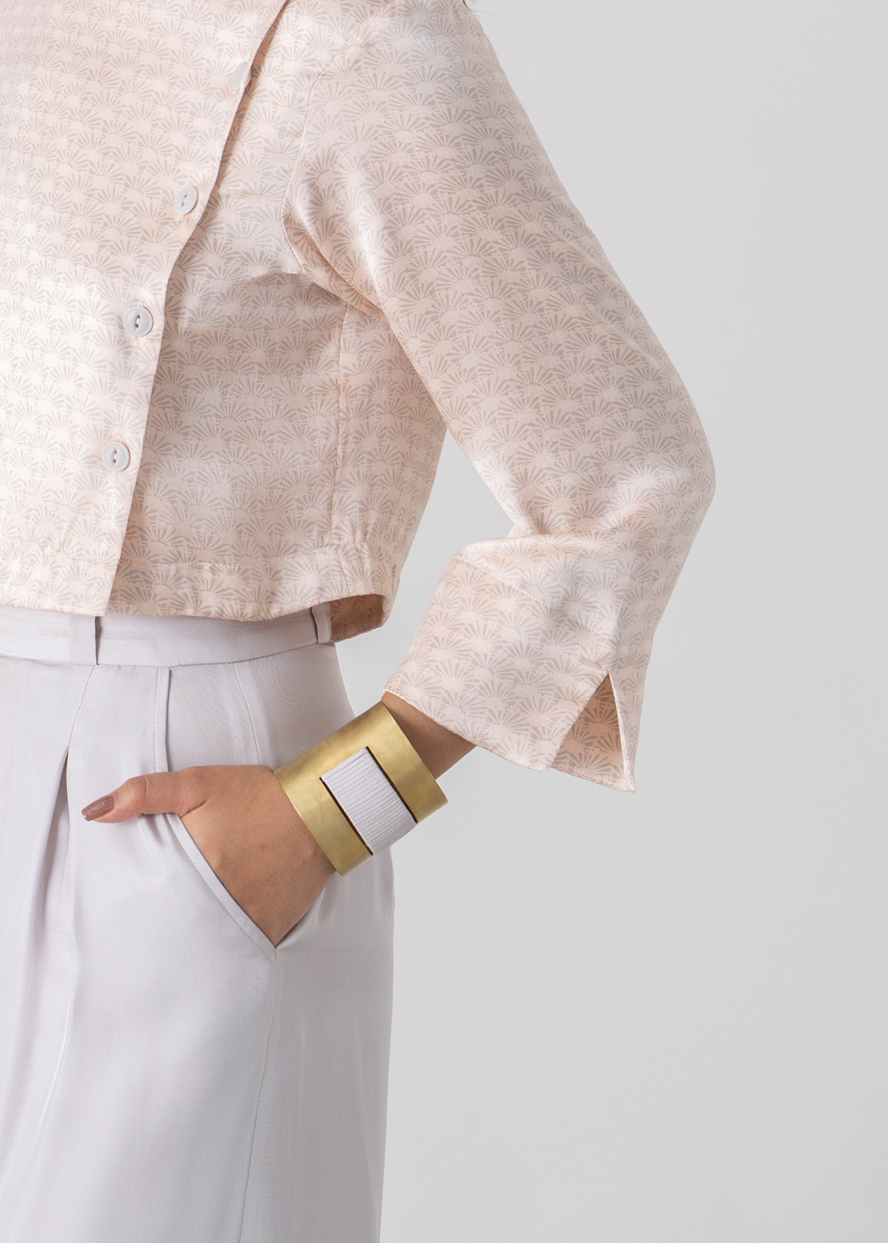 SAPPHIRE - NUDE BOUQUET