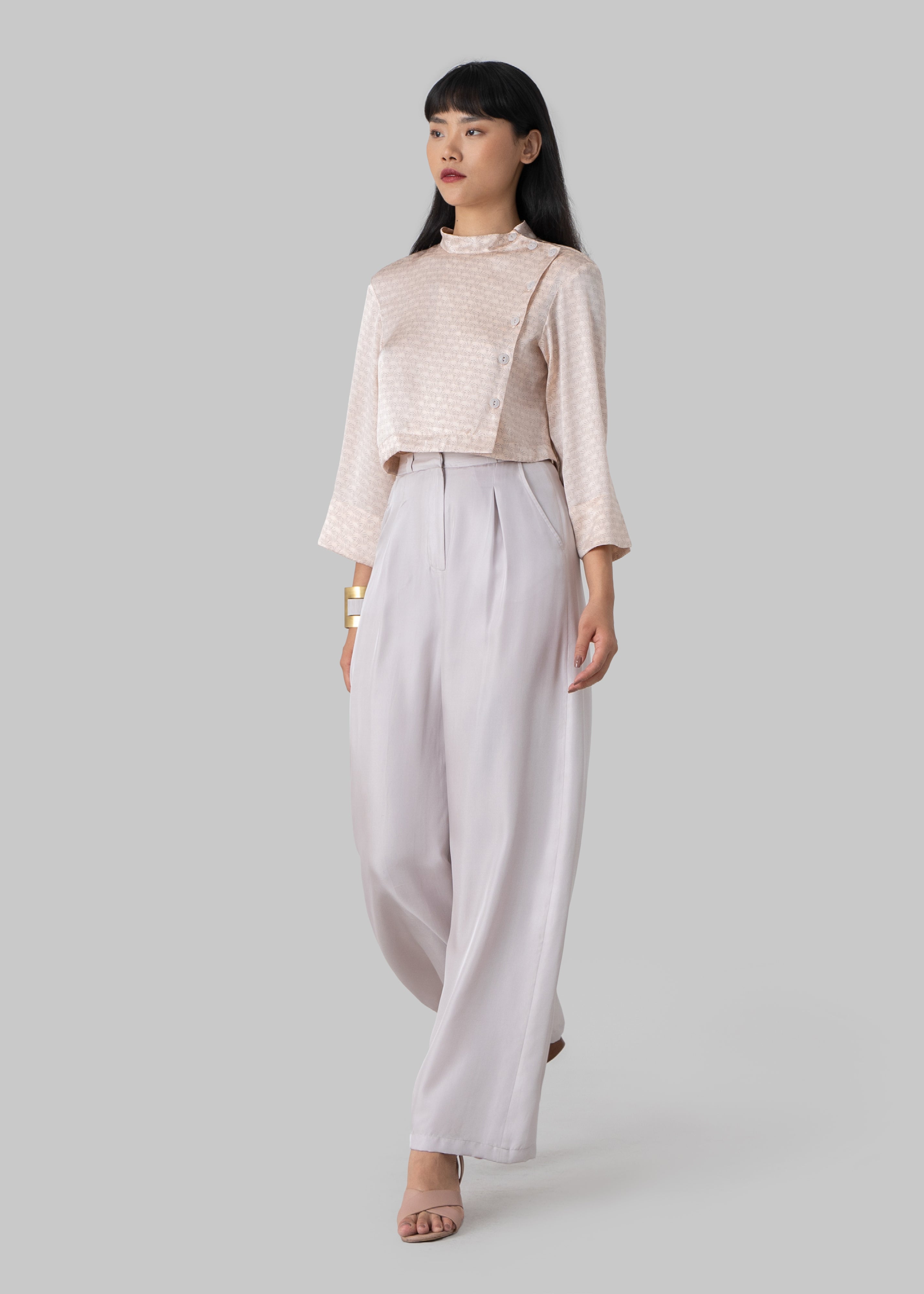 SAPPHIRE - NUDE BOUQUET