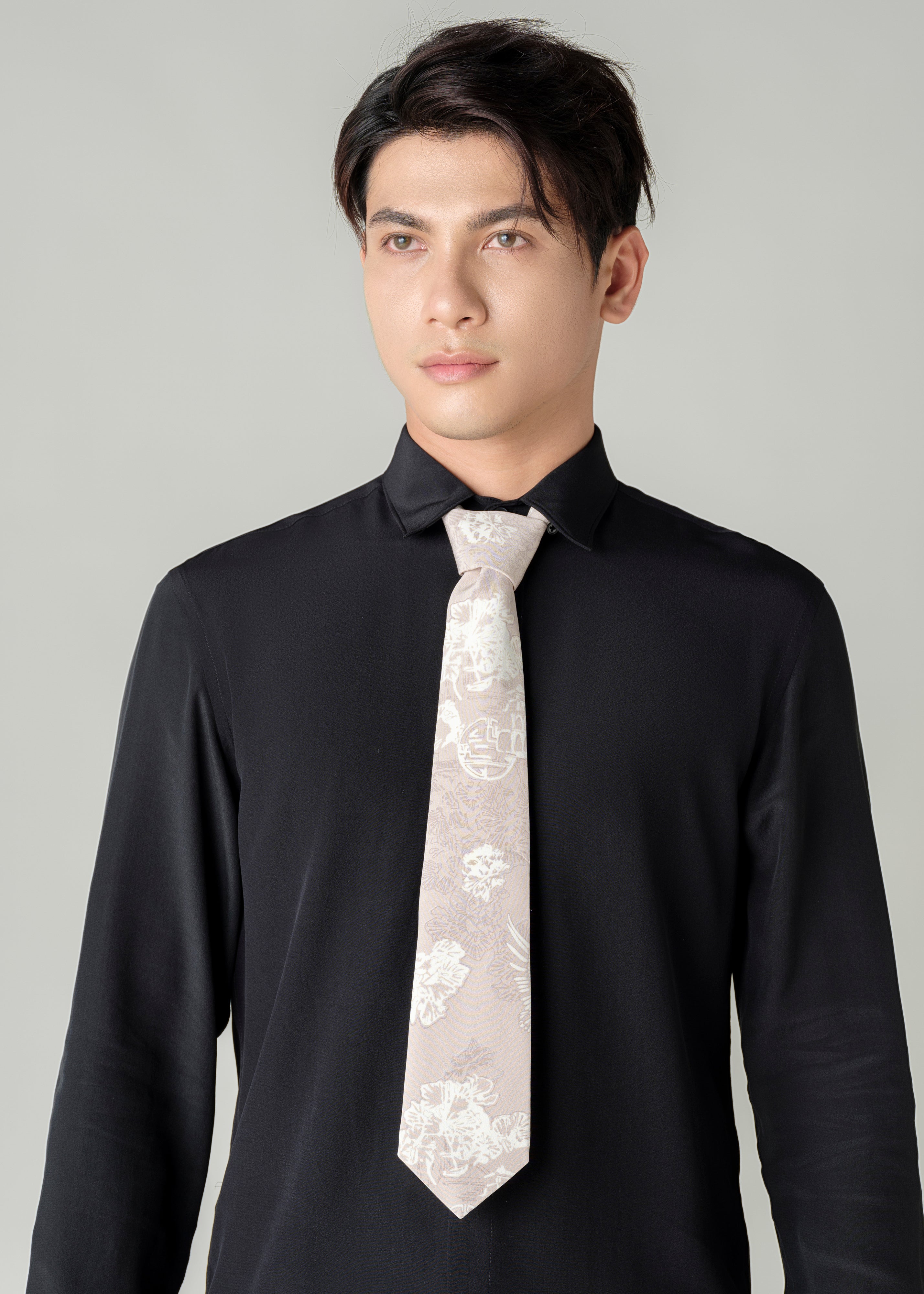 CLASSIC TIE - SHOU HAZE