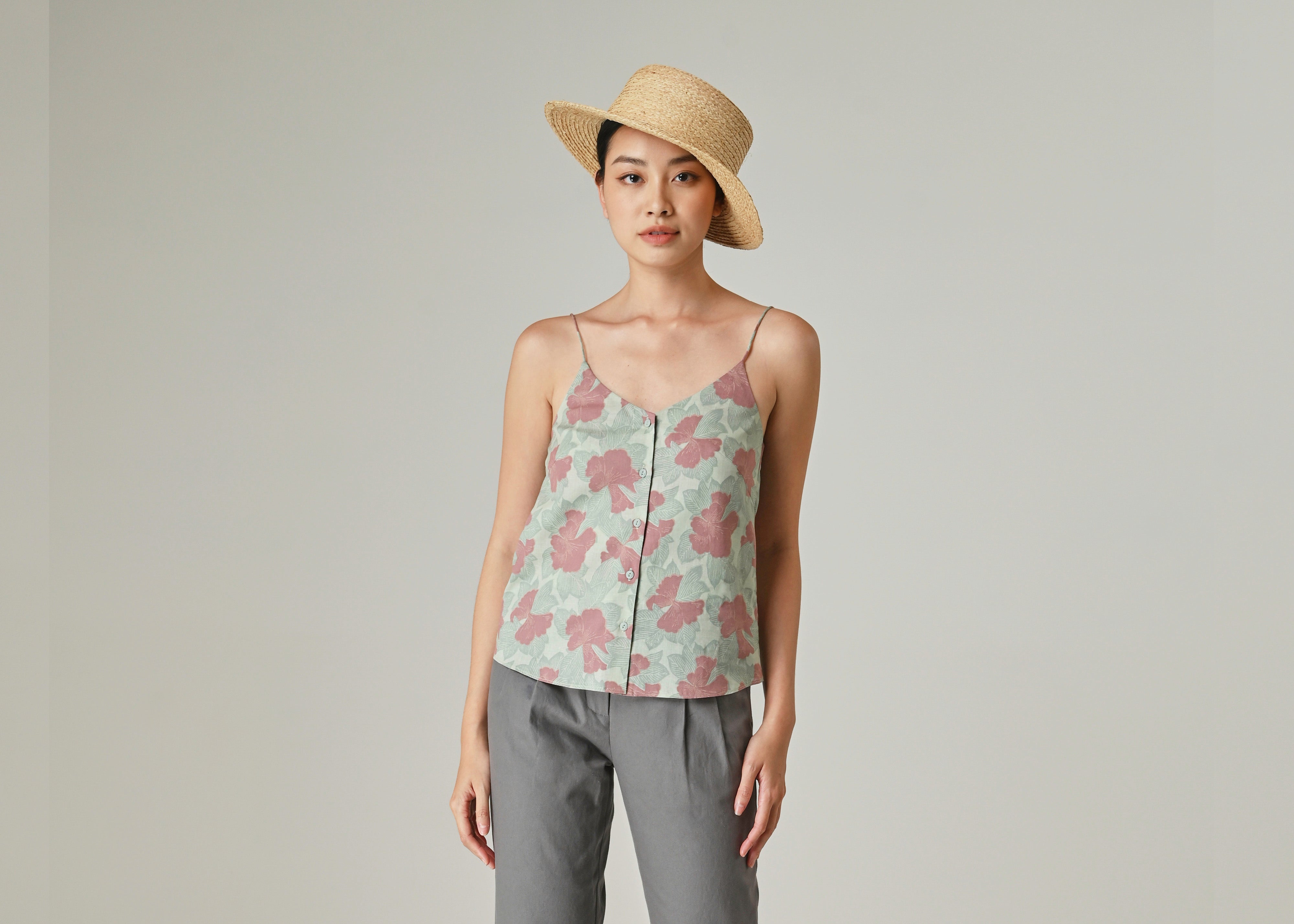 CLEMATIS - HIDDEN GARDEN LICHEN