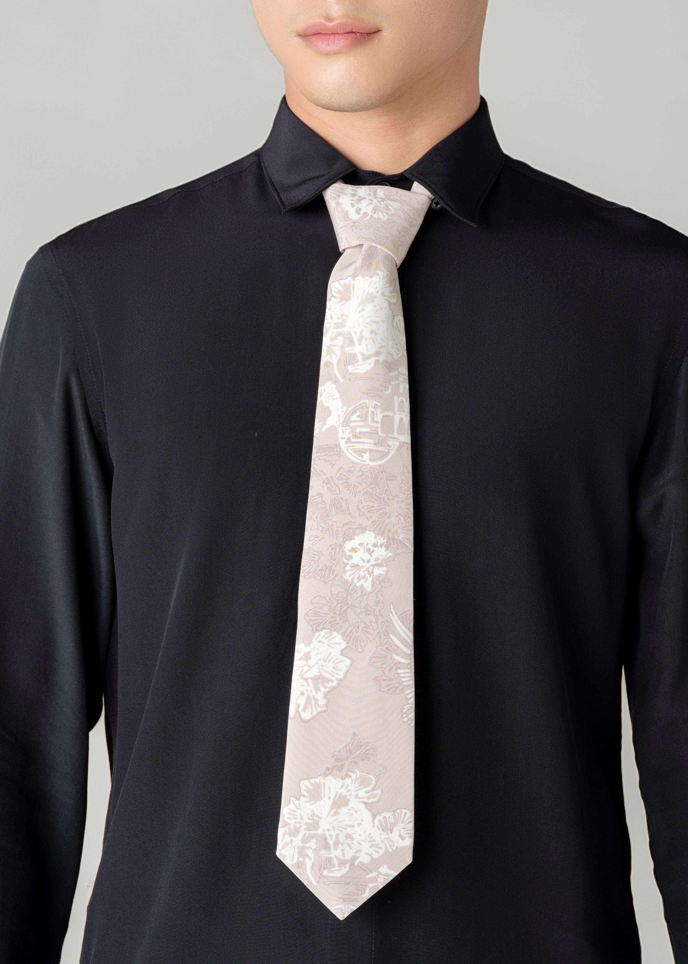 CLASSIC TIE - SHOU HAZE